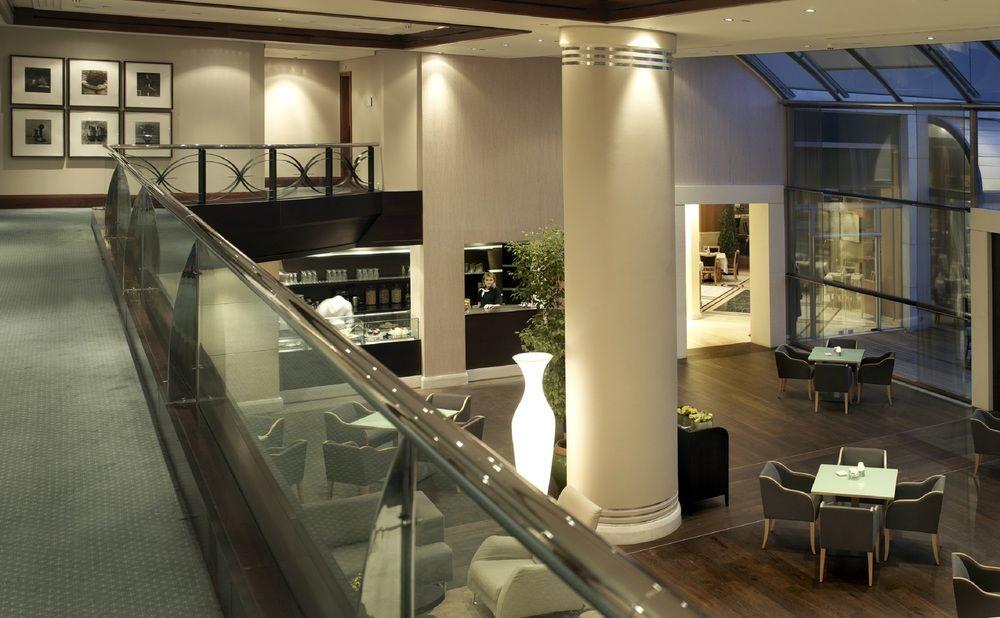Athens Marriott Hotel Exterior foto