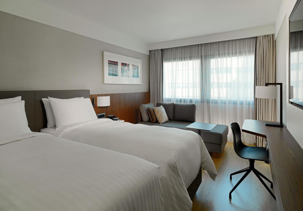 Athens Marriott Hotel Exterior foto